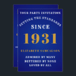 Invitación Nacido en 1931 90th Birthday Love Añadir su nombre<br><div class="desc">Para los nacidos en 1931 y para celebrar su fiesta de cumpleaños número 90, tenemos la tarjeta de invitación ideal. El fondo azul, blanco y dorado, es sencillo y elegante. personalizar fácilmente el texto en la parte delantera y trasera de esta tarjeta de invitación de cumpleaños mediante la plantilla proporcionada....</div>