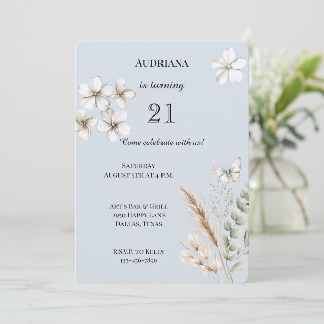 Invitación Nacimiento floral de mariposa blanca azul bonito (Anverso de pie)