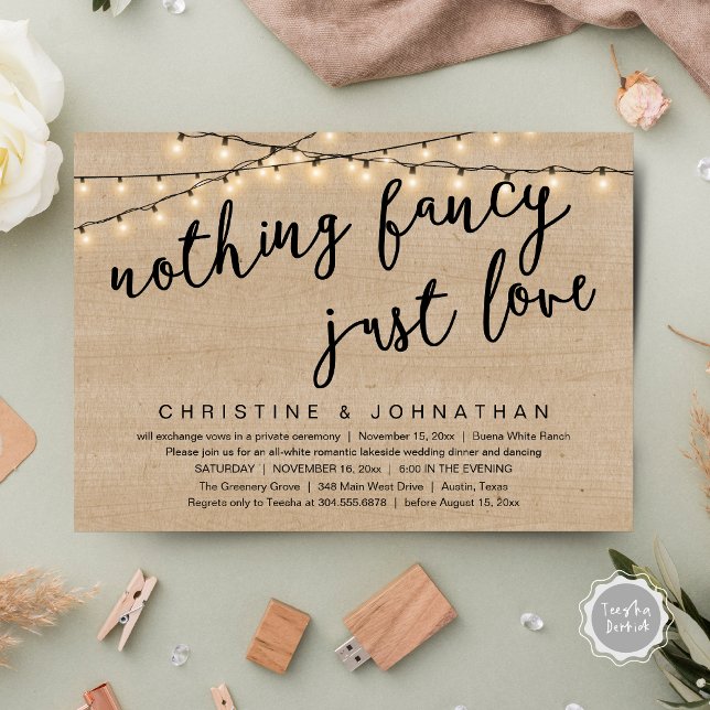 Invitación Nada Fancy, Solo Amo La Cena Rústica Boda (Nothing Fancy, Just Love Rustic Wedding Dinner Invitation Card PDF String Lights Brown Wood)
