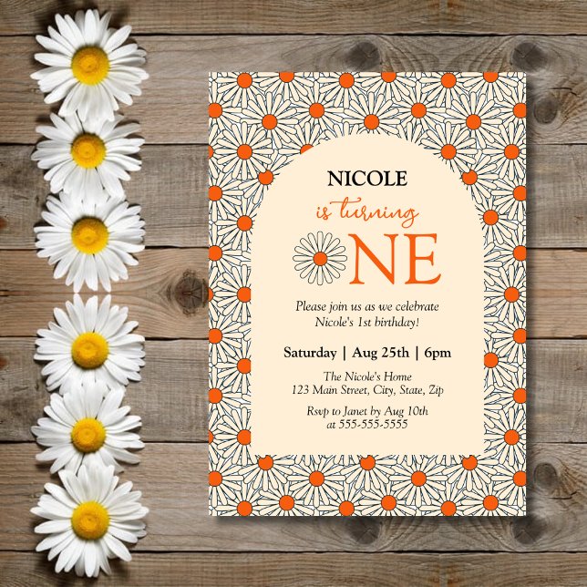 Invitación Naranja Beige Daisies Arco Floral Primer cumpleaño (Subido por el creador)