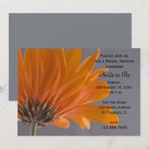 Invitación Naranja Daisy sobre la ducha de novia gris