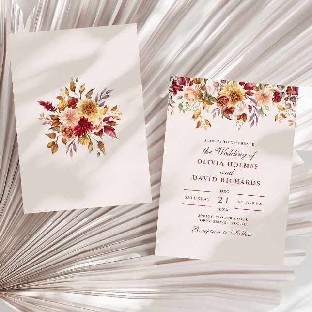 Invitación Naranja quemado moderno Terracotta Wildflowers Bod (Modern Burnt Orange Terracotta Wildflowers Wedding Invitation on a sunny white dry palm leaf.)