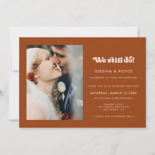 Invitación Naranja retro retro y elegante Seguimos haciéndolo