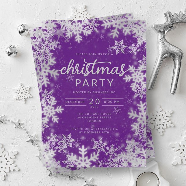 Invitación Navidades de la Compañía de Snowflakes de Plata Mo (Modern Silver Purple Snowflakes Company Christmas Invitation)