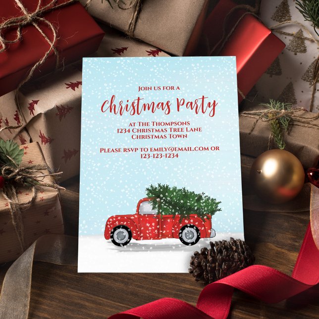 Invitación Navidades Fiesta Classic Red Truck (Holiday cute Christmas vintage red truck invitation with freshly falling snow. )