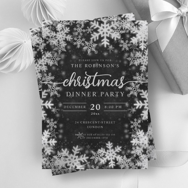 Invitación Navidades modernos de invierno plateado de maravil (Modern Silver Winter Wonderland Christmas Black Invitation)