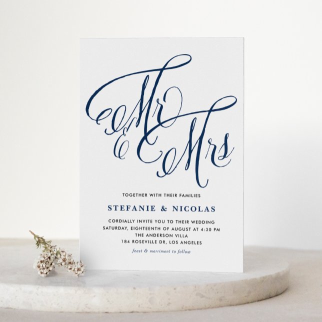 Invitación Navy Blue Mrs & Mrs Rustic Script QR Code Boda (Navy Blue Mrs and Mrs Rustic Calligraphy QR Code Wedding Invitation)