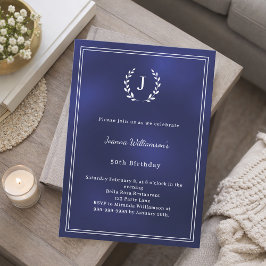 Invitación Navy blue white monogrammed wreath birthday