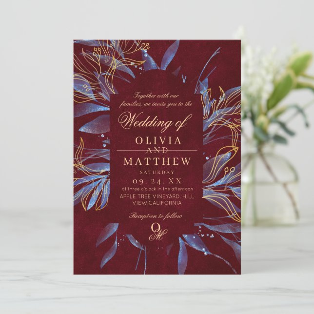 Invitación Navy & Burgundy Classic Monogram Wedding (Anverso de pie)