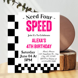 Invitación Necesita chica de cuatro velocidades para la fiest