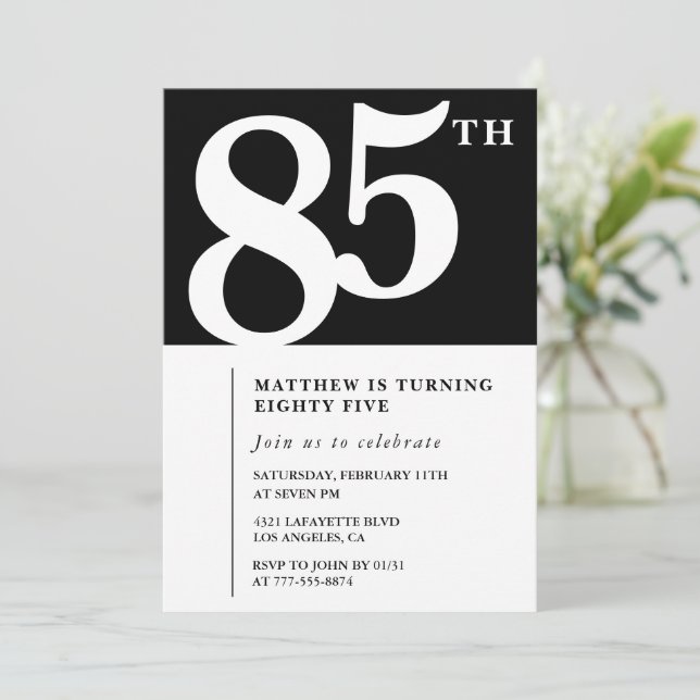 Invitación negra de 85 años Moda elegante simple (Anverso de pie)