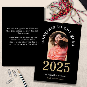 Invitación Negra Grad 2025 de Modern Arch Photo