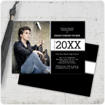 Invitación negrita de graduación de fotos en blanc