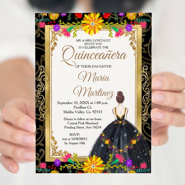 Invitación Negro de oro con flores mexicanas Quinceañera (Subido por el creador)