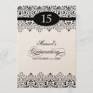 Invitación Negro y blanco luce el Quinceañera 15