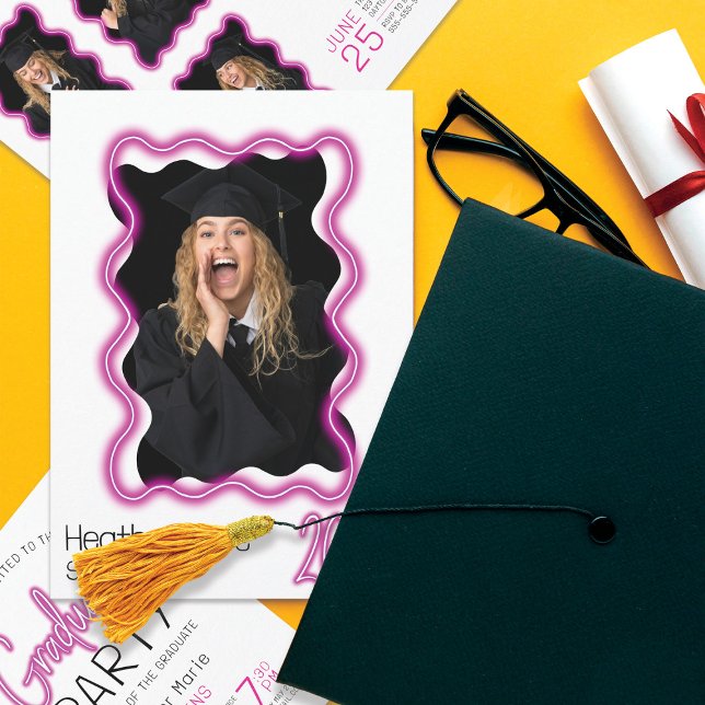 Invitación Neon Glow Wavy Border Photo Graduation Party (Subido por el creador)