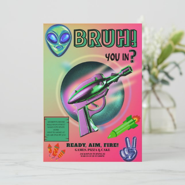 Invitación Neon Nerf Battle Dart Gun Game Birthday Boy (Anverso de pie)