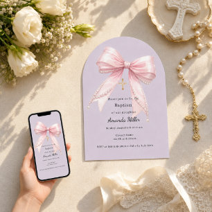 Invitación Niña con lazo rosa perlas arco de lavanda polvorie