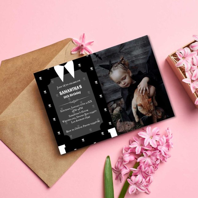 Invitación Niña gótica con vestido negro Foto de cumpleaños (Subido por el creador)