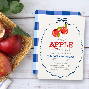 Invitación Niño de la Manzana de Nuestro Ojo con Lazo Azul Cu