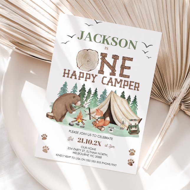 Invitación Niños Brown Green One Happy Camper 1º cumpleaños (One Happy Camper 1st Birthday Invitation Template Editable Bear Tent Camp Fire, Camping Themed)