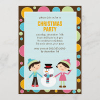 Niños y fiesta de Navidad del muñeco de nieve