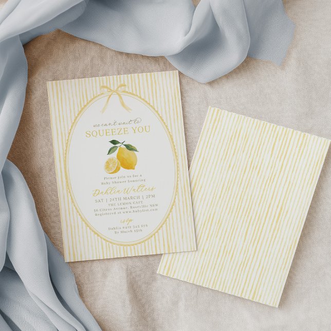 Invitación No puedo esperar para abrazarte Fiesta de Bebé Lim (We Can't Wait To Squeeze You! Lemon citrus baby shower invitation with soft yellow stripes)
