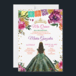Invitación Noche de cumpleaños de la flor verde esmeralda de<br><div class="desc">Quinceañera Emerald Green Gold Colorful Floral Birthday Crown Invitation Mis Quince Anos,  15º cumpleaños, </div>