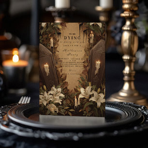 Invitación Noche de Halloween con velas en ataúd gótico