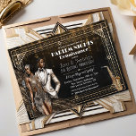 Invitación Noches de Harlem Gatsby años 1920<br><div class="desc">Harlem Nights Harlem Renaissance Jazz Age Cotton Club Art Deco Brown y Gold Purpurina Aniversario de cumpleaños Invitación saxofónica</div>