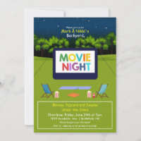 Invitación nocturna de películas en el patio trase