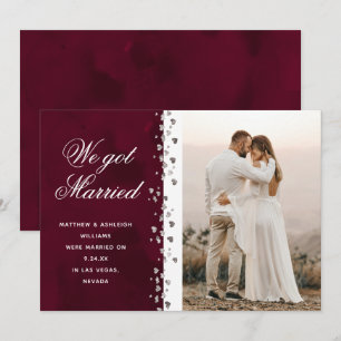 Invitación Nos Casamos Foto Burgundy Corazón de Plata