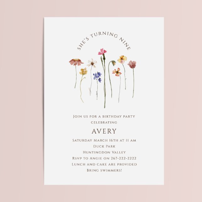 Invitación Novena fiesta de cumpleaños con flores silvestres (Subido por el creador)