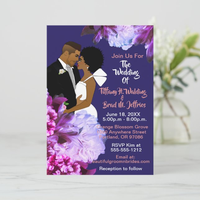 Invitación Novia afroamericana y Boda azul de Groom Royal (Anverso de pie)