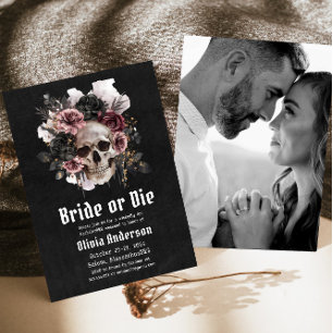 Invitación Novia de Halloween o bachillerato de cráneo floral