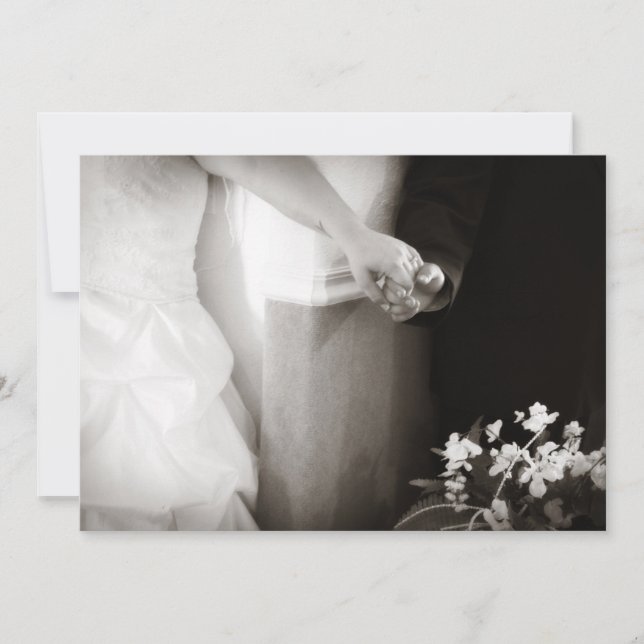 Invitación Novia y novio que llevan a cabo las manos que (Anverso)