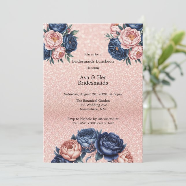Invitación Novias florales de Rosa y azul de la marina (Anverso de pie)