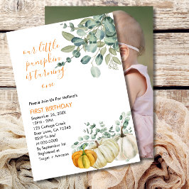 Invitación Nuestra calabaza pequeña está convirtiendo una fot