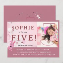 ¡Nuestra dulce princesa conejo cumple 5! Invitació