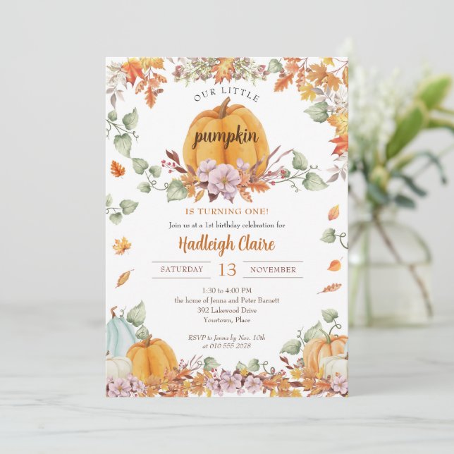 Invitación Nuestra Pequeña Calabaza Primera Fiesta de Cumplea (Anverso de pie)