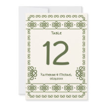 Números de tabla grandes de nudos celtas verdes