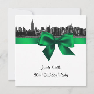 Invitación NYC amplia silueta grabada en BW verde Cumpleaños