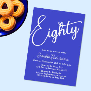 Invitación Ochenta escritura moderna Royal Blue 80 cumpleaños