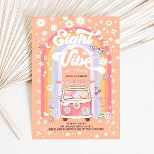 Invitación Ocho es una Vibra Daisy Groovy 8 cumpleaños