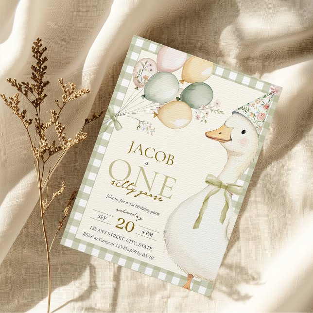 Invitación One Silly Goose Green Gingham Primer Cumpleaños (One Silly Goose Green Gingham Boy's 1st Birthday Invitation Watercolor Aesthetic)