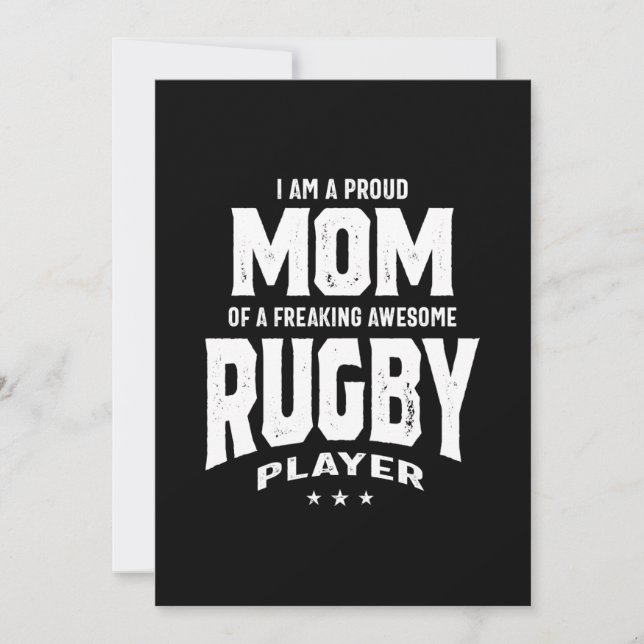 Invitación Orgullosa Mamá De Un Impresionante Jugador De Rugb (Anverso)