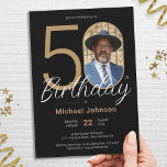 Invitación Oro Negro Moda simple Personalizado foto 50 cumple<br><div class="desc">Personalizado de Moda Sencilla Oro Negro Foto Invitación a los 50 cumpleaños. Celebra tu cumpleaños en estilo moderno y elegante con nuestro diseño temático de "Moda Minimalista", donde la sencillez de la elegancia Minimalista se une al encanto de la personalización de la foto Personalizado. Este diseño sencillo y de moda...</div>