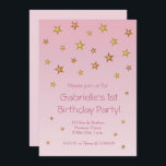 Invitación Oro Pink Little Stars Sweet Baby Kids Cumpleaños<br><div class="desc">Este dulce diseño cuenta con pequeñas estrellas doradas en un fondo rosado degradado,  perfecto para el primer cumpleaños de tu pequeña estrella y puede ser personalizado para cualquier edad. Este diseño también está disponible en otros colores de mi tienda.</div>