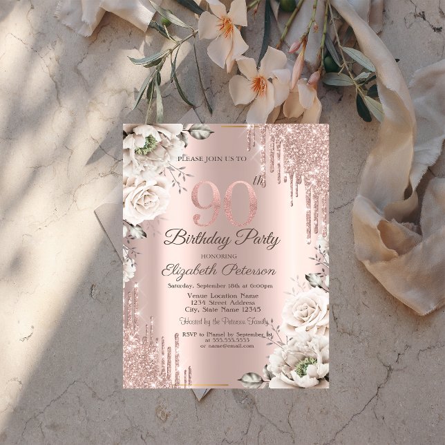 Invitación Oro Rosa, perforaciones Purpurinas, flores blancas (Subido por el creador)