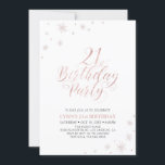 Invitación Oro rosa | Tipografía moderna Fiesta de cumpleaños<br><div class="desc">Celebremos el 21º cumpleaños con esta elegante invitación a la fiesta. Este diseño presenta una tipografía de oro rosa de moda en la parte delantera y gráficos brillantes con una foto en la parte trasera. Reemplace la foto de ejemplo con la suya o elimínala si no la desea. El color...</div>
